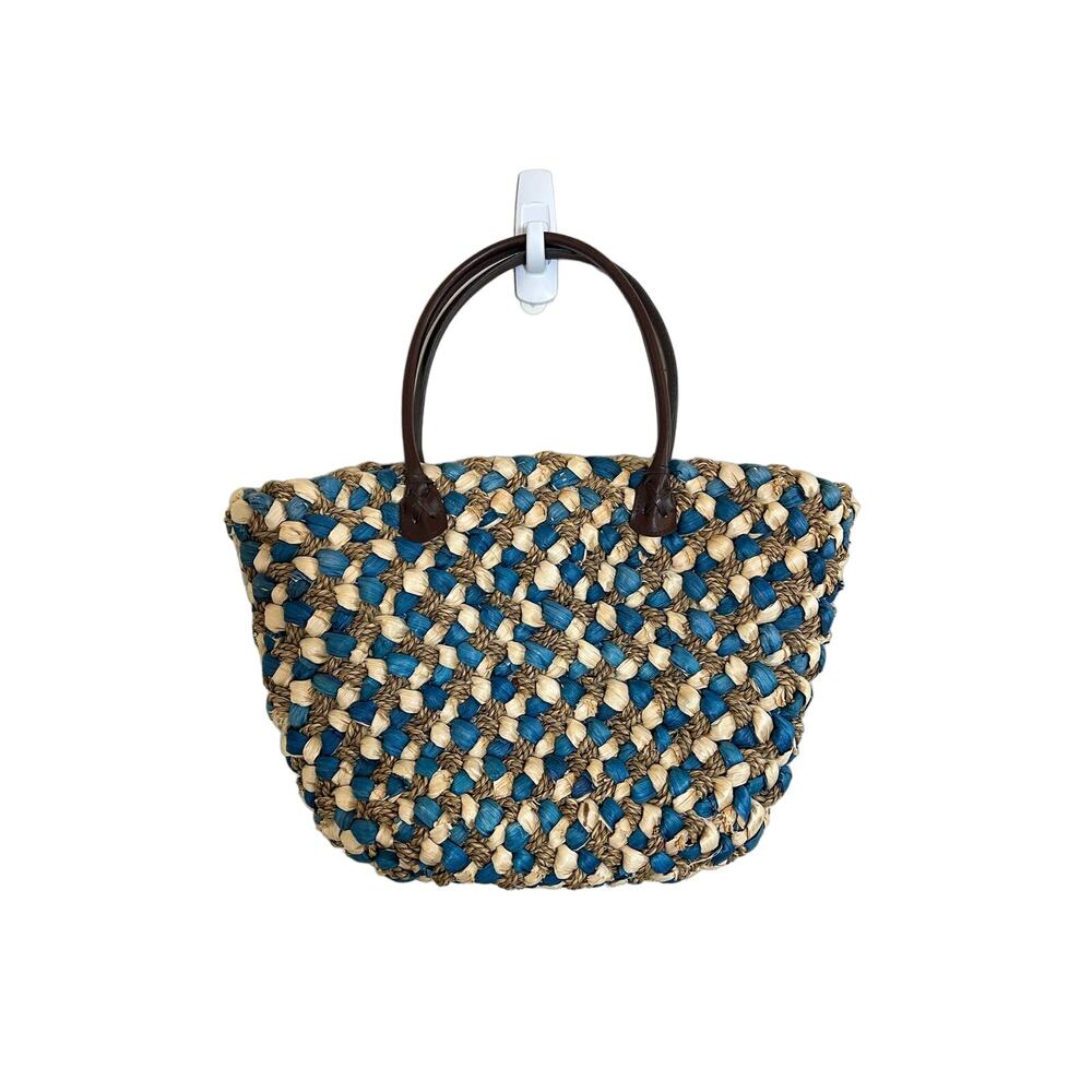 Bijoux Terner Women’s 100% Straw Woven Blue Tan Shoulder Purse - Picture 2 of 13